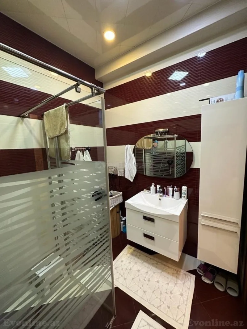 Satılır 4 otaqlı Mənzil Yeni tikili 160 m² Nəsimi r. - şəkil 13