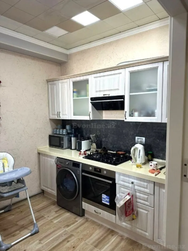 Kirayə verilir 2 otaqlı Mənzil Yeni tikili 80 m² İnşaatçılar m. - şəkil 4