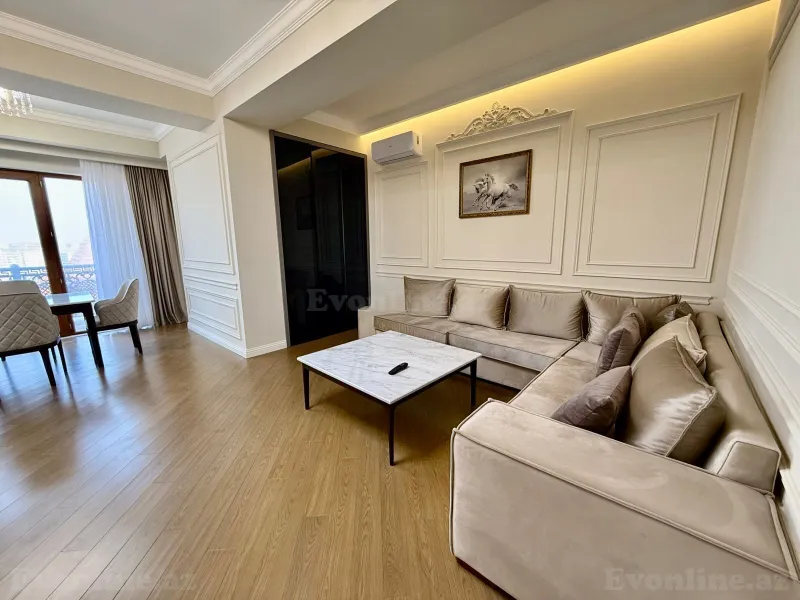 Kirayə verilir 3 otaqlı Mənzil Yeni tikili 148 m² 8 Noyabr m.