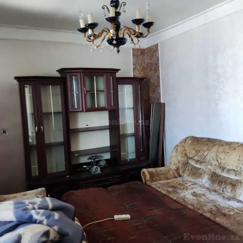 Satılır 3 otaqlı Həyət evi 70 m² İnşaatçılar m. - şəkil 2