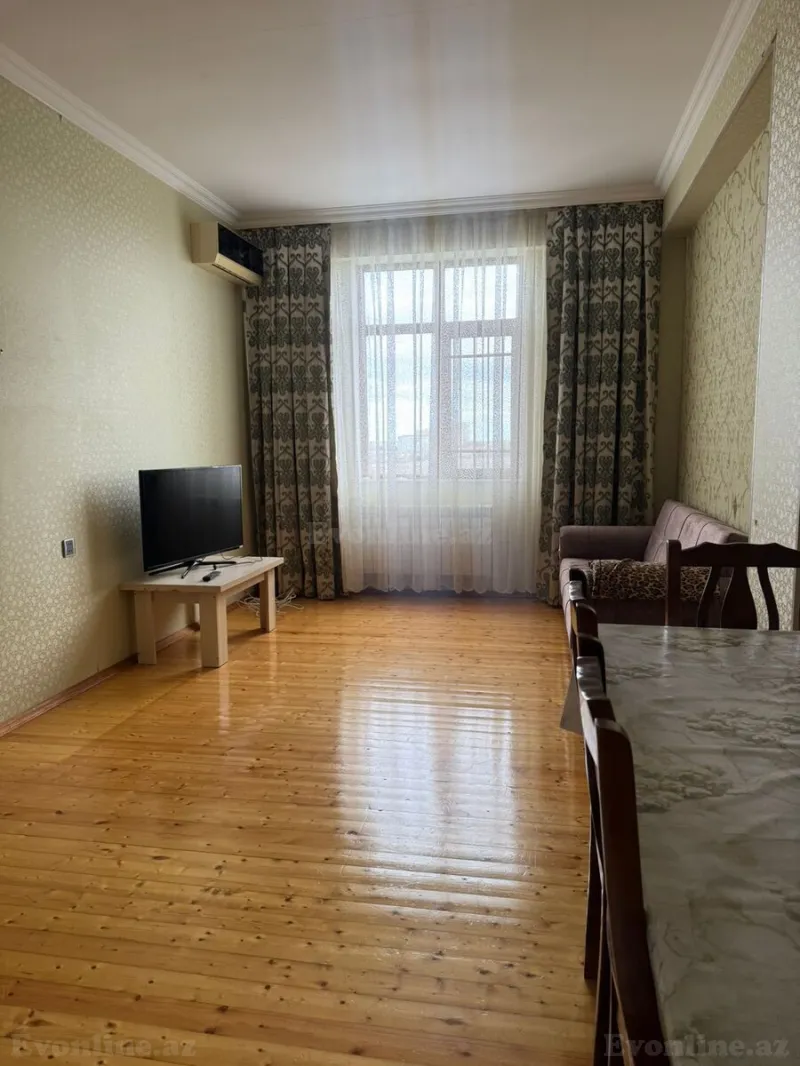 2 otaqlı Mənzil 75 m² Xalqlar Dostluğu m. Kirayə verilir
