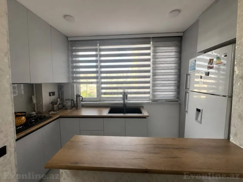 Satılır 4 otaqlı Mənzil Köhnə tikili 90 m² Bakıxanov - şəkil 12