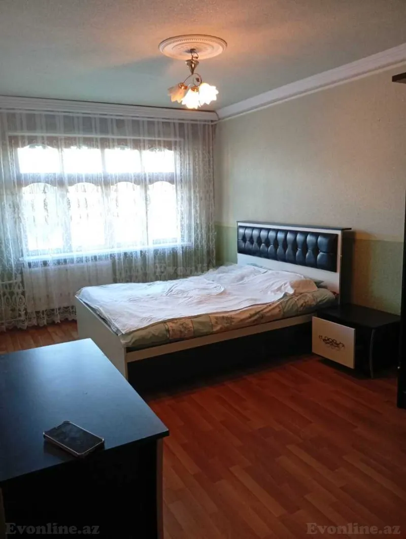 3 otaqlı Mənzil 63 m² Neftçilər m. Kirayə verilir
