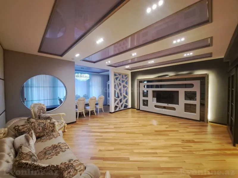 3 otaqlı Mənzil 215 m² 28 May m. Satılır
