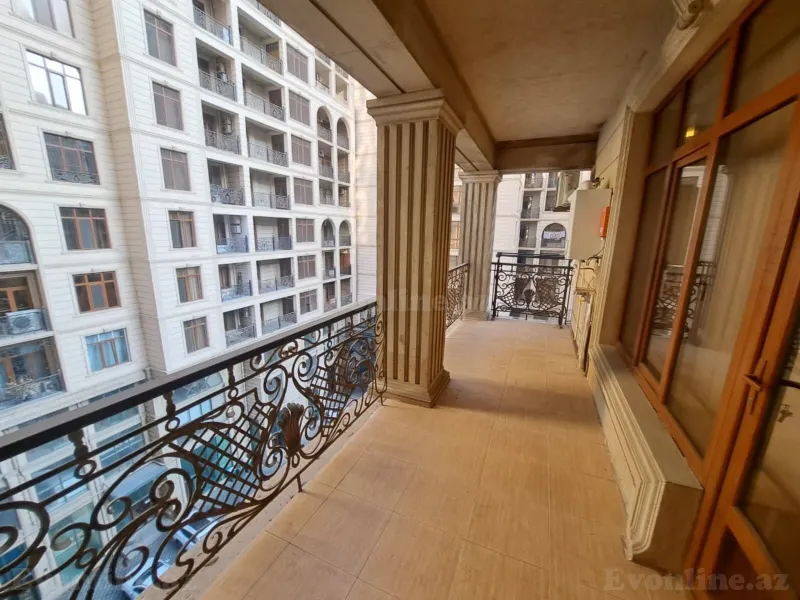 Satılır 3 otaqlı Mənzil Yeni tikili 215 m² 28 May m. - şəkil 20
