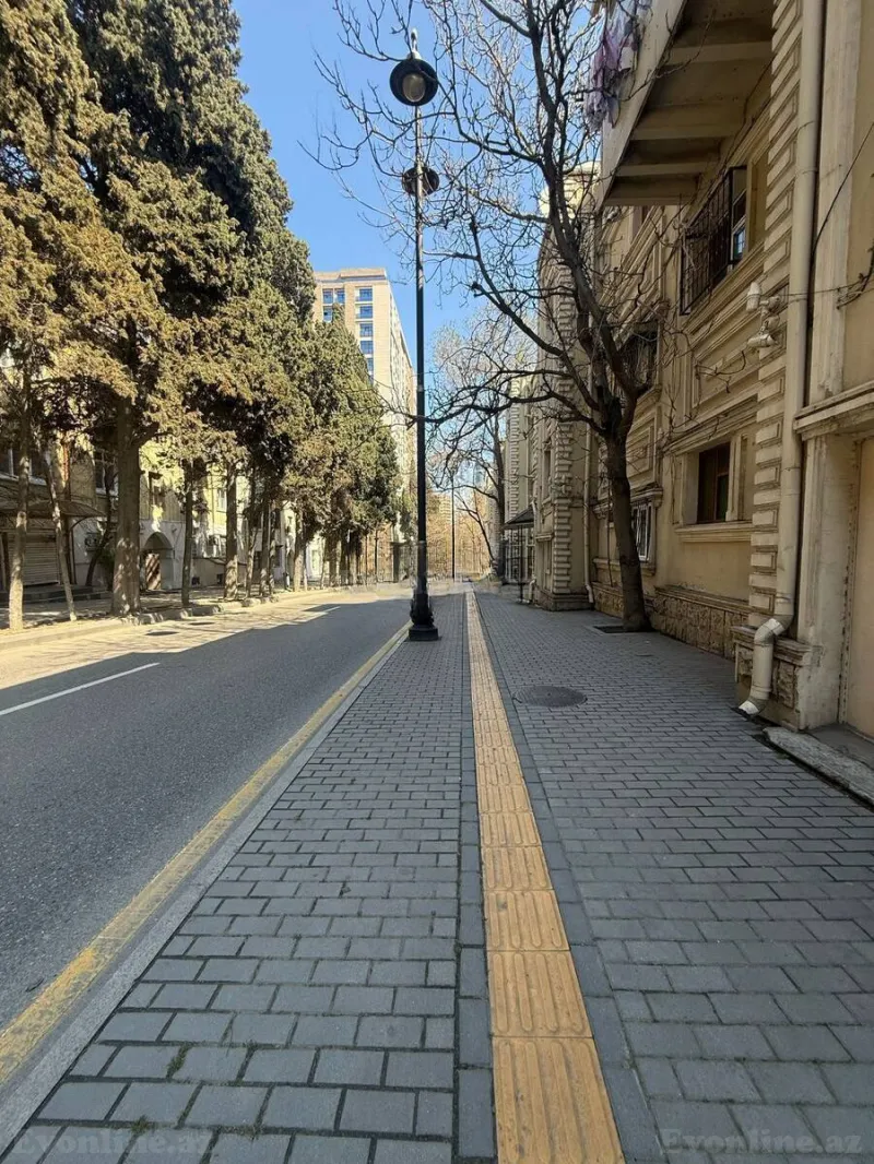 Satılır 1 otaqlı Mənzil Köhnə tikili 50 m² Nəsimi r. - şəkil 6