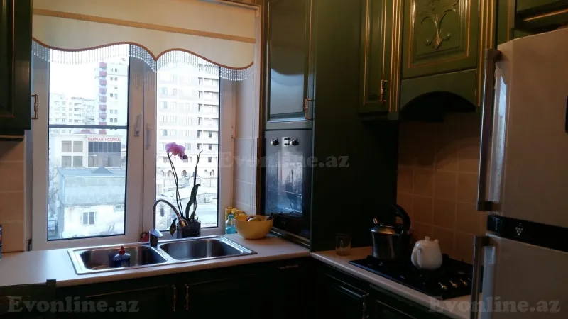 Kirayə verilir 2 otaqlı Mənzil Köhnə tikili 45 m² Elmlər Akademiyası m. - şəkil 3