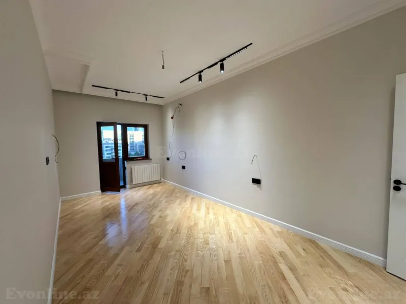 Satılır 4 otaqlı Mənzil Yeni tikili 211 m² Xətai r. - şəkil 12