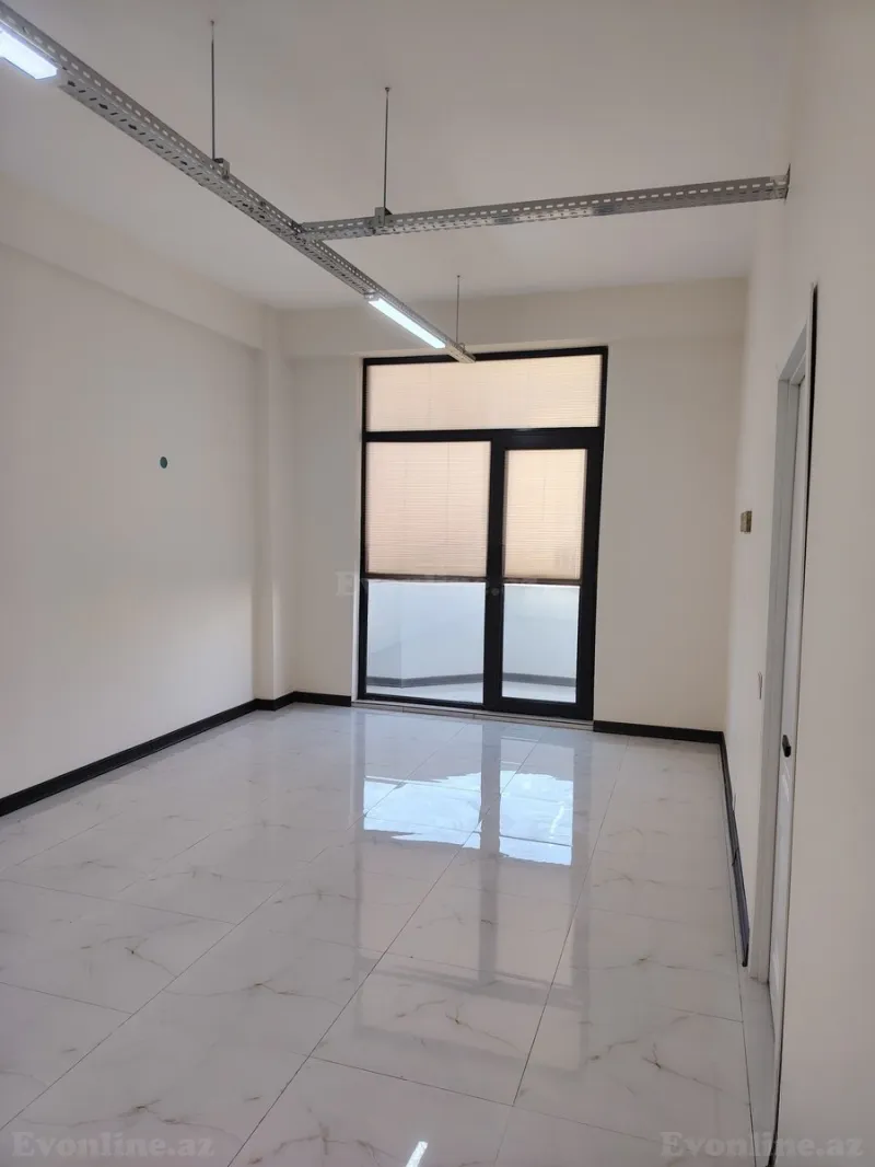 Kirayə verilir Ofis 49 m² 28 May m. - şəkil 3