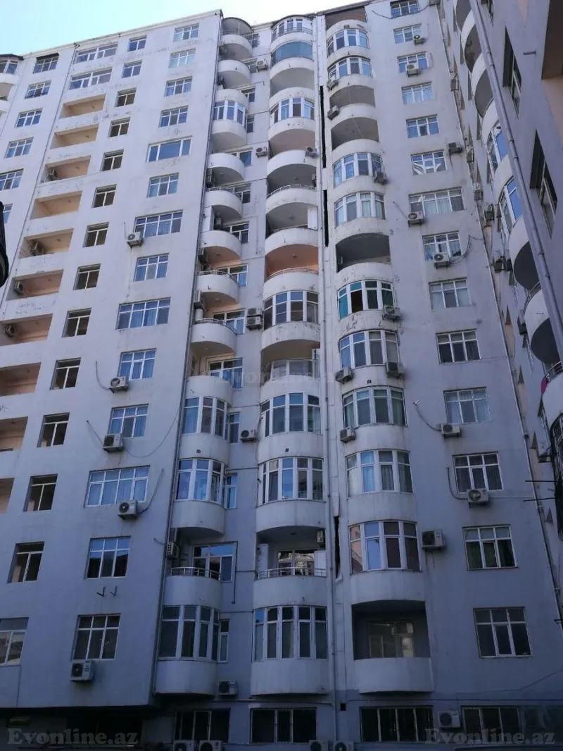 3 otaqlı Mənzil 140 m² Nizami m. Satılır