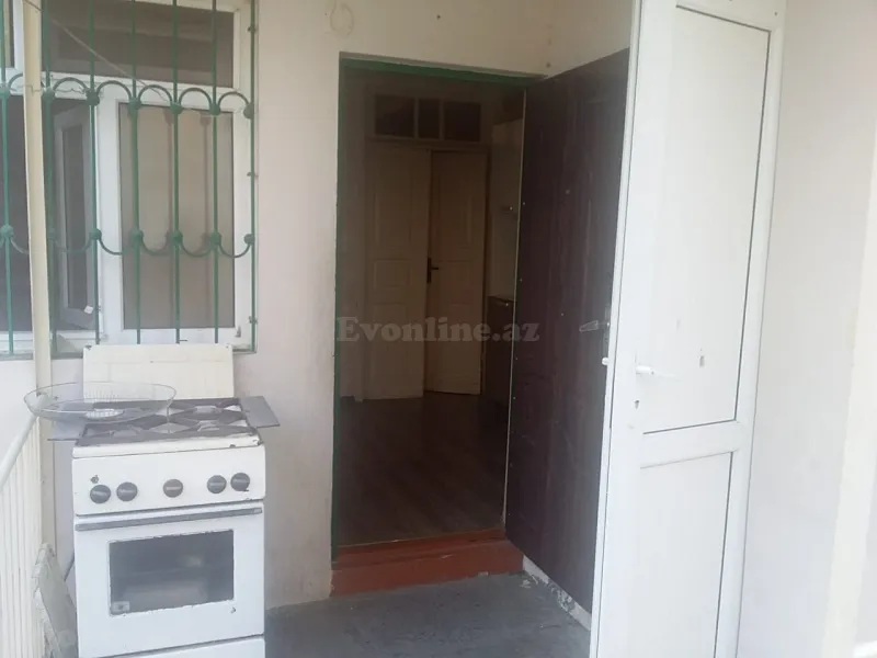 3 otaqlı Həyət evi 80 m² M.Ə.Rəsulzadə Kirayə verilir