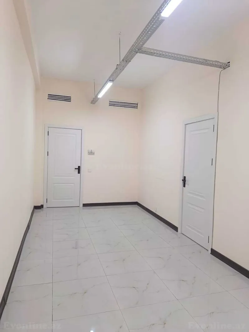 2 otaqlı Ofis 49 m² 28 May m. Kirayə verilir