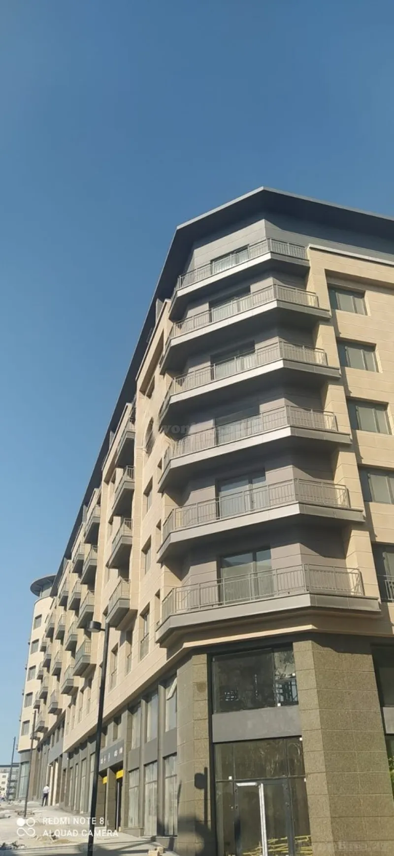 3 otaqlı Mənzil 128 m² Ağ şəhər Satılır