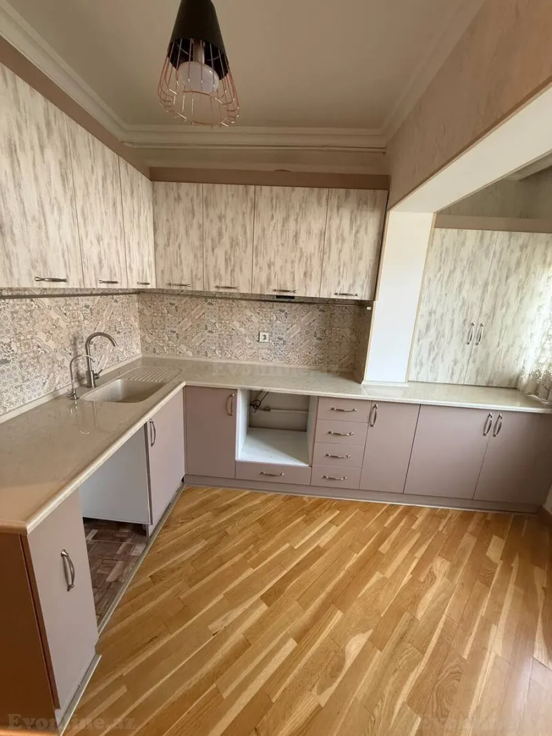 Satılır 2 otaqlı Mənzil Köhnə tikili 65 m² Gənclik m. - şəkil 7