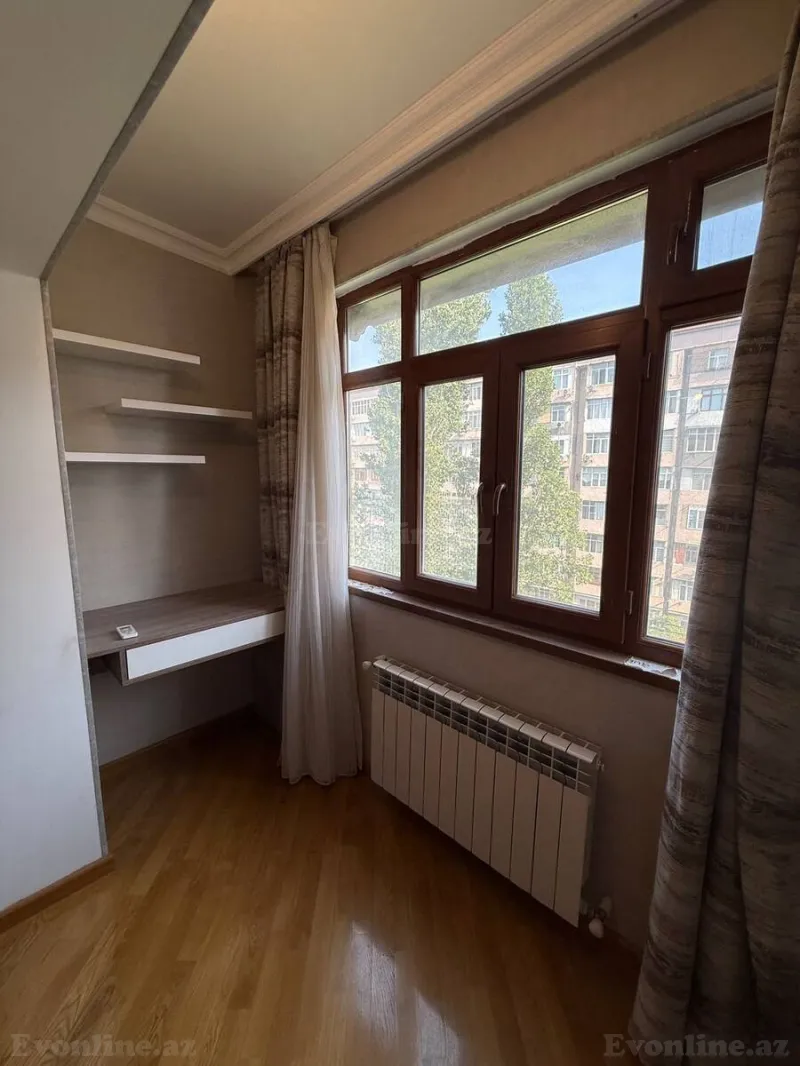 Satılır 2 otaqlı Mənzil Köhnə tikili 65 m² Gənclik m. - şəkil 14
