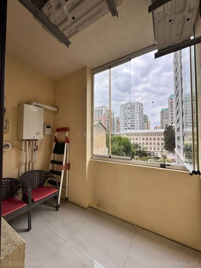 Satılır 3 otaqlı Mənzil Yeni tikili 135 m² Nərimanov r. - şəkil 13