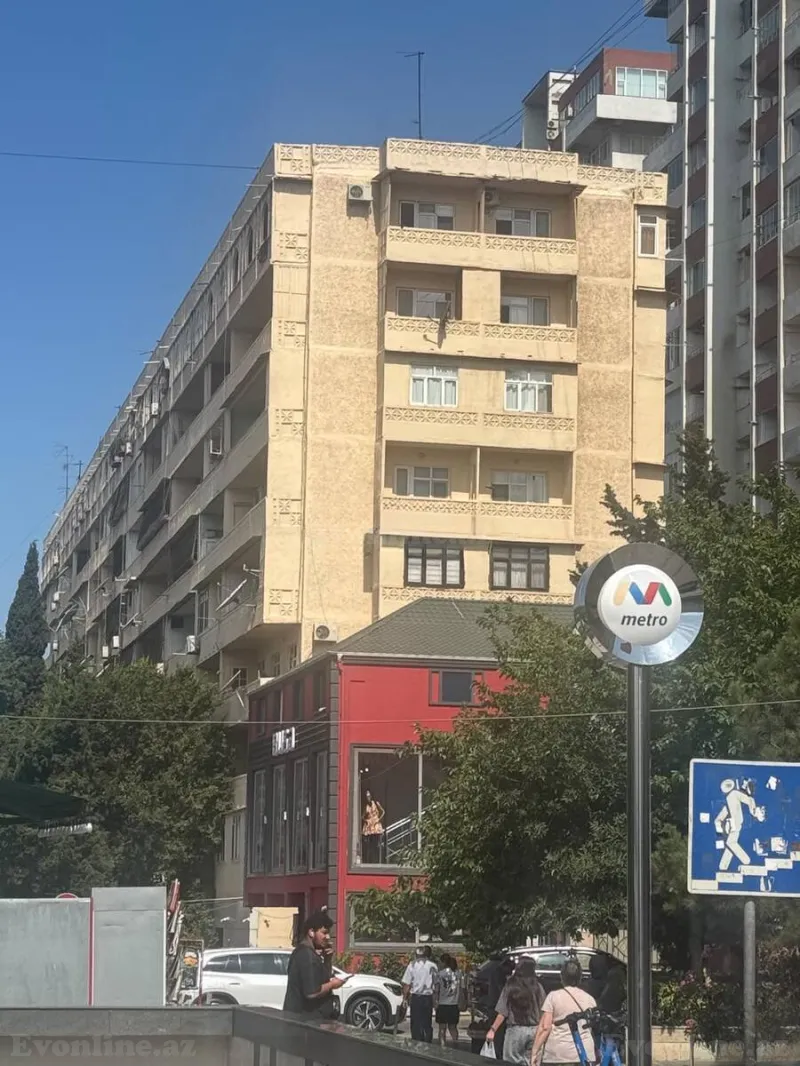 Satılır 4 otaqlı Mənzil Köhnə tikili 120 m² Qara Qarayev m. - şəkil 2