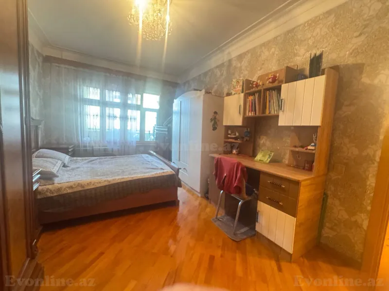 Satılır 4 otaqlı Mənzil Köhnə tikili 120 m² Qara Qarayev m. - şəkil 12