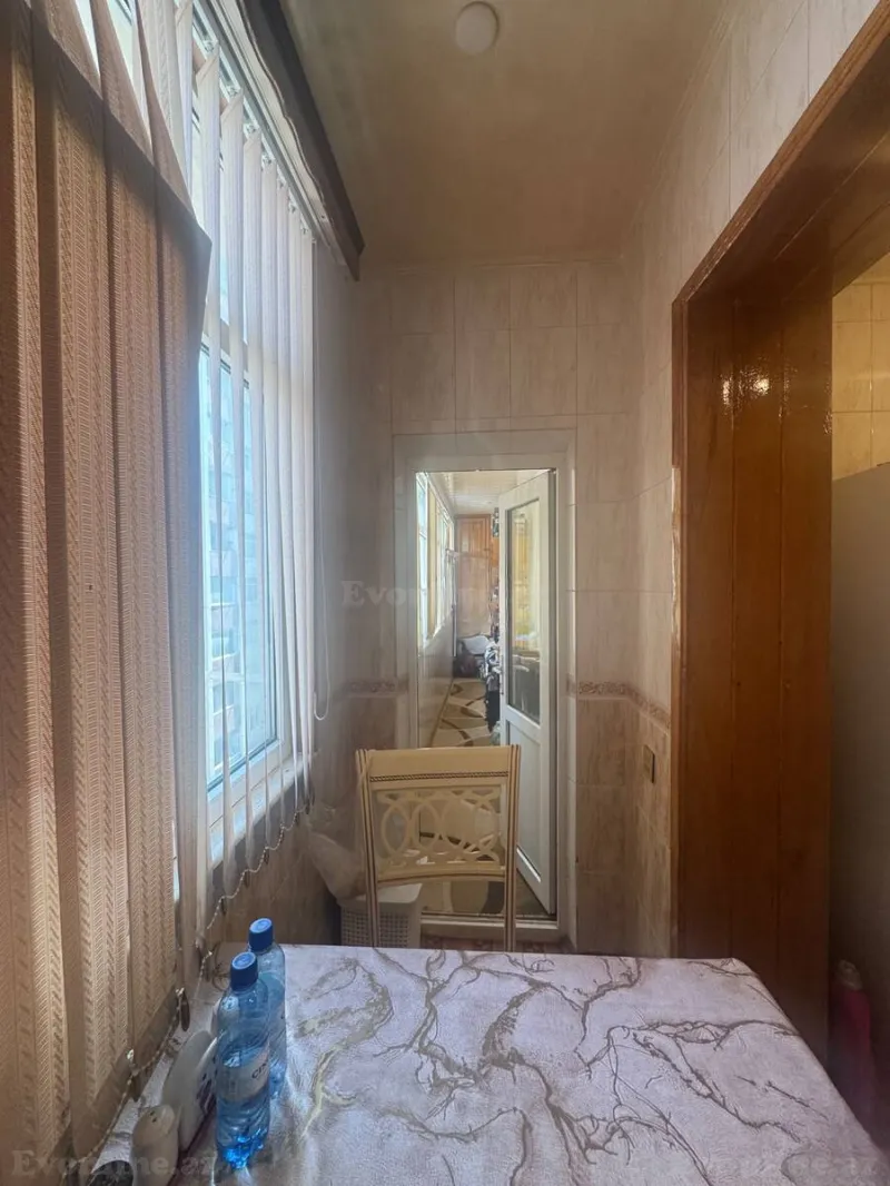 Satılır 4 otaqlı Mənzil Köhnə tikili 120 m² Qara Qarayev m. - şəkil 19