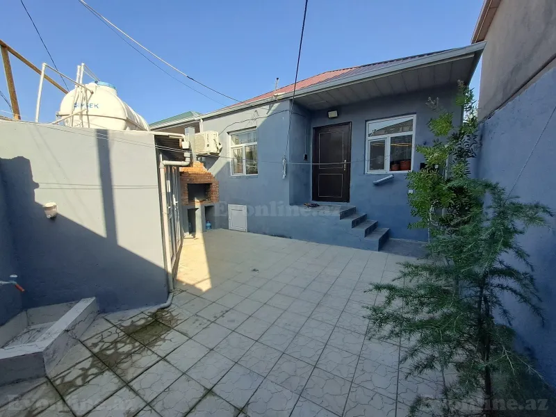 3 otaqlı Həyət evi 70 m² Binə Satılır
