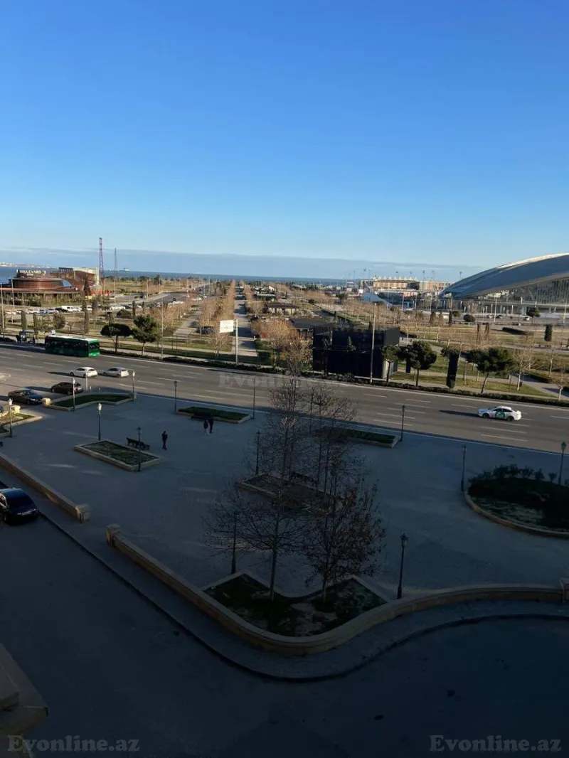 Kirayə verilir 4 otaqlı Mənzil Yeni tikili 230 m² Səbail r. - şəkil 26