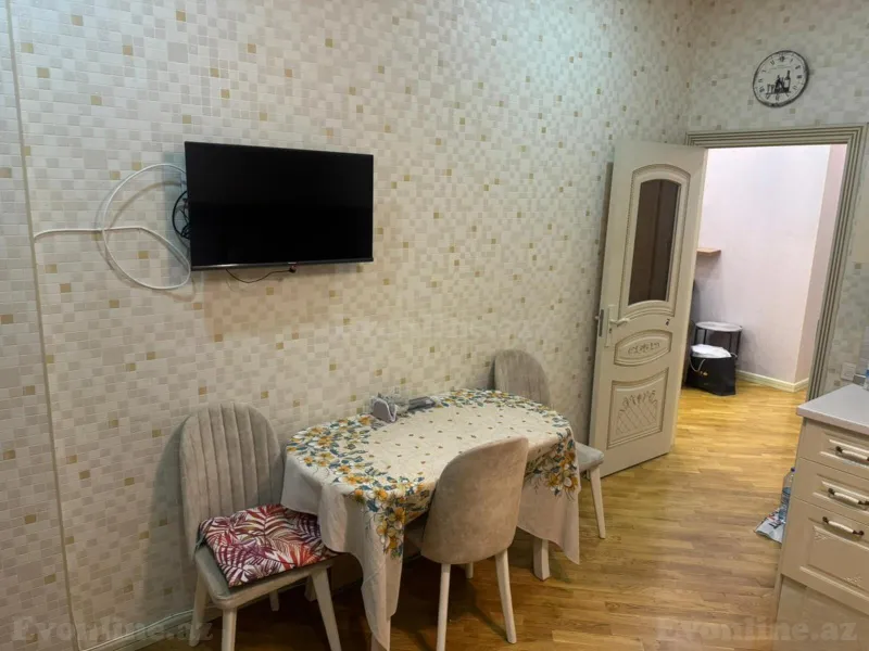 Kirayə verilir 2 otaqlı Mənzil Yeni tikili 80 m² Nərimanov r. - şəkil 10