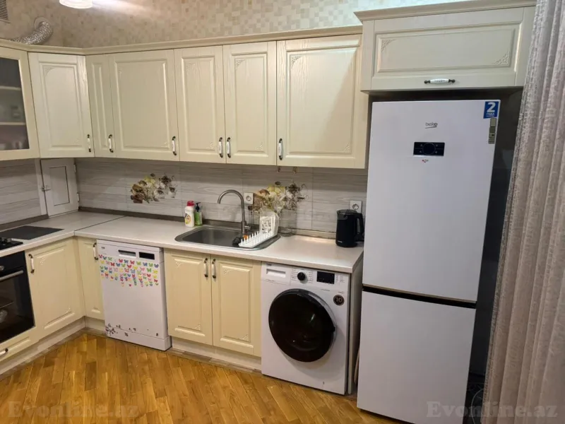 Kirayə verilir 2 otaqlı Mənzil Yeni tikili 80 m² Nərimanov r. - şəkil 12