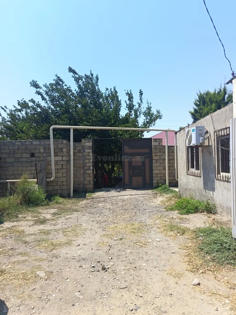 Sumqayıtda 5 otaqlı həyət evi satılır