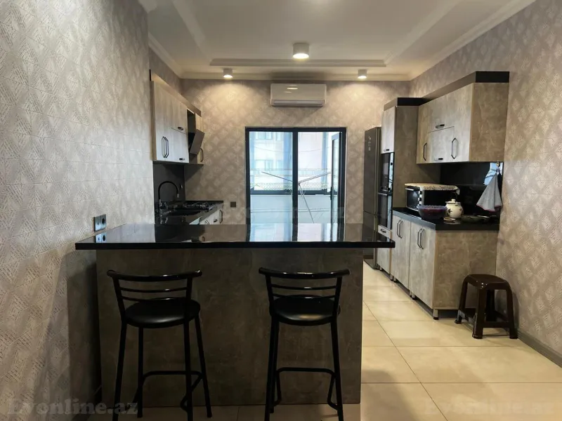 Satılır 4 otaqlı Mənzil Yeni tikili 202 m² Xətai r. - şəkil 8