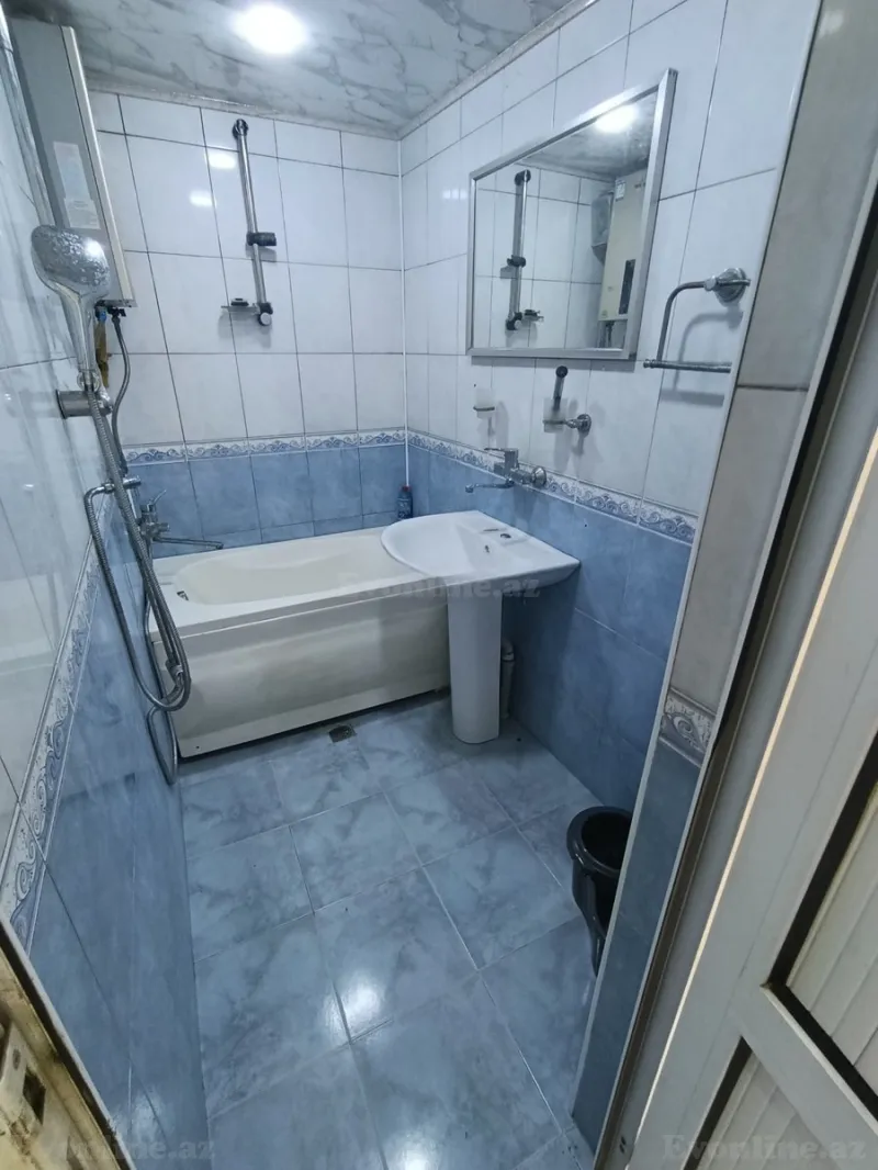 Satılır 3 otaqlı Mənzil Köhnə tikili 75 m² Xalqlar Dostluğu m. - şəkil 3