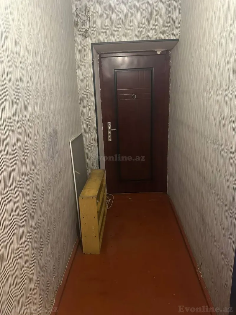 Kirayə verilir 1 otaqlı Mənzil Köhnə tikili 25 m² Neftçilər m. - şəkil 2
