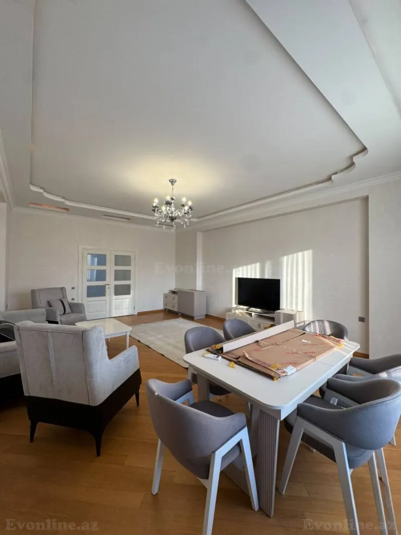 Kirayə verilir 4 otaqlı Mənzil Yeni tikili 220 m² Nizami m. - şəkil 12