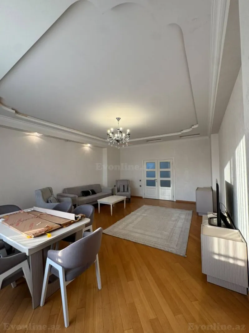 Kirayə verilir 4 otaqlı Mənzil Yeni tikili 220 m² Nizami m. - şəkil 15