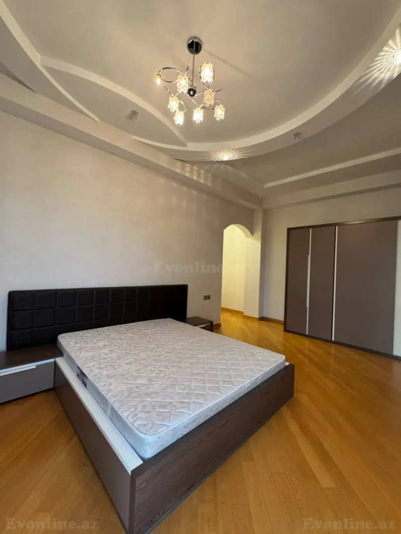 Kirayə verilir 4 otaqlı Mənzil Yeni tikili 220 m² Nizami m. - şəkil 22
