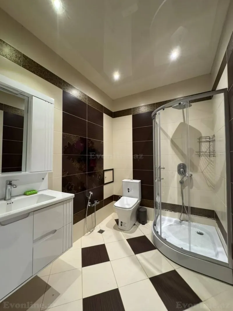 Kirayə verilir 4 otaqlı Mənzil Yeni tikili 220 m² Nizami m. - şəkil 27