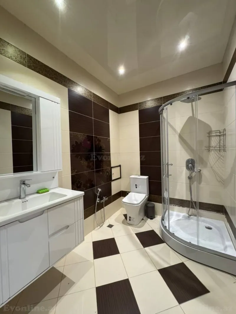 Kirayə verilir 4 otaqlı Mənzil Yeni tikili 220 m² Nizami m. - şəkil 28