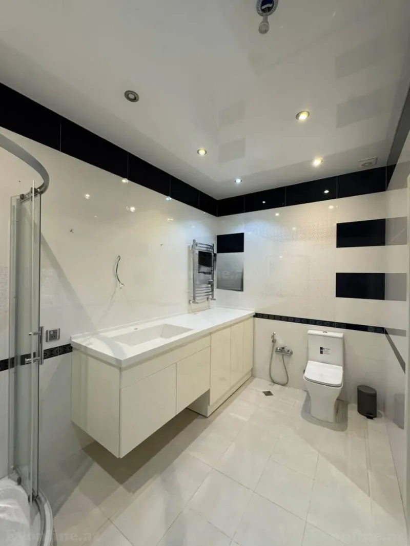 Kirayə verilir 4 otaqlı Mənzil Yeni tikili 220 m² Nizami m. - şəkil 29