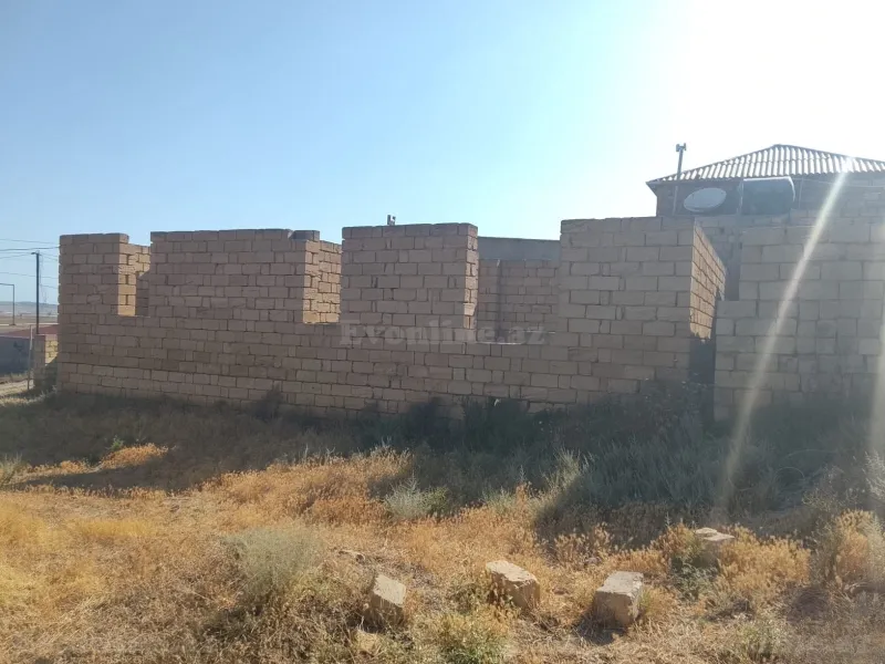 2 otaqlı Həyət evi 180 m² Binəqədi r. Satılır