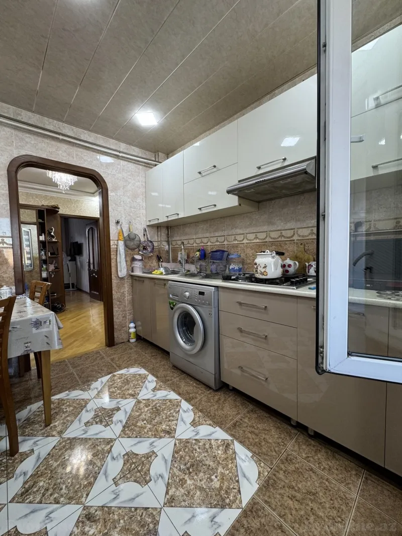 Satılır 3 otaqlı Mənzil Köhnə tikili 98 m² 8 Noyabr m. - şəkil 9