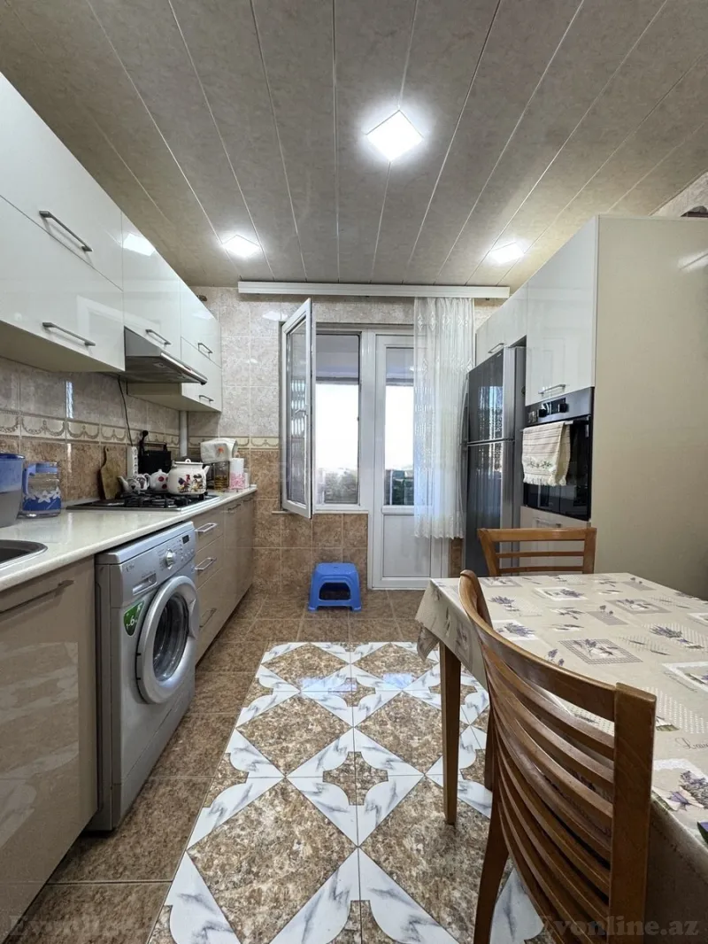 Satılır 3 otaqlı Mənzil Köhnə tikili 98 m² 8 Noyabr m. - şəkil 11