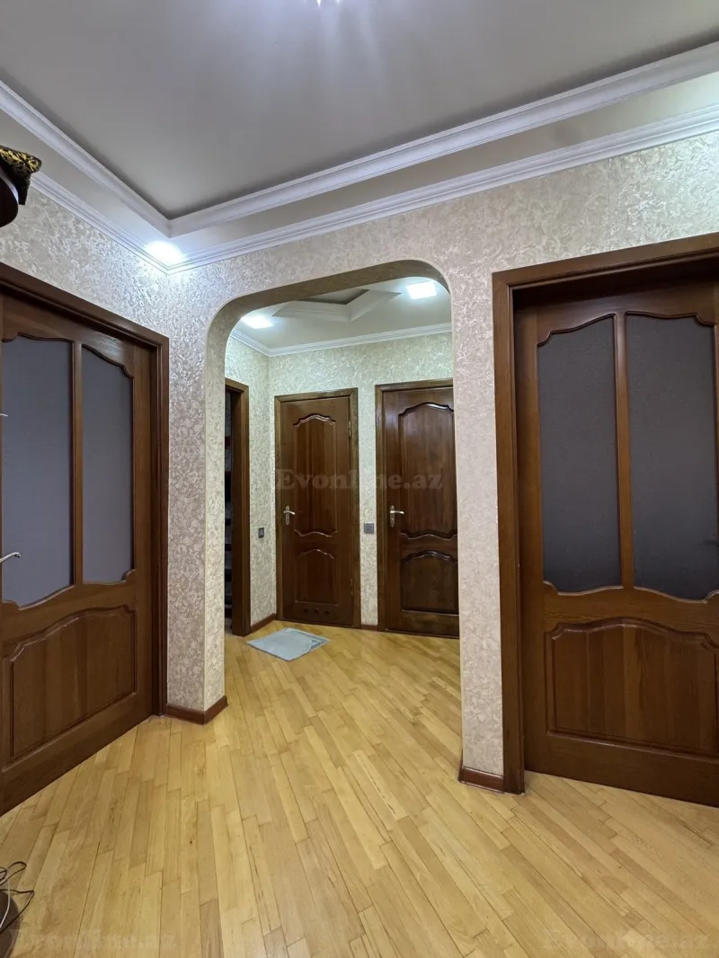 Satılır 3 otaqlı Mənzil Köhnə tikili 98 m² 8 Noyabr m. - şəkil 16