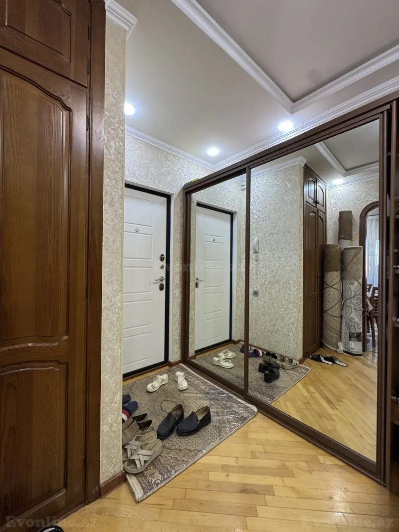 Satılır 3 otaqlı Mənzil Köhnə tikili 98 m² 8 Noyabr m. - şəkil 17