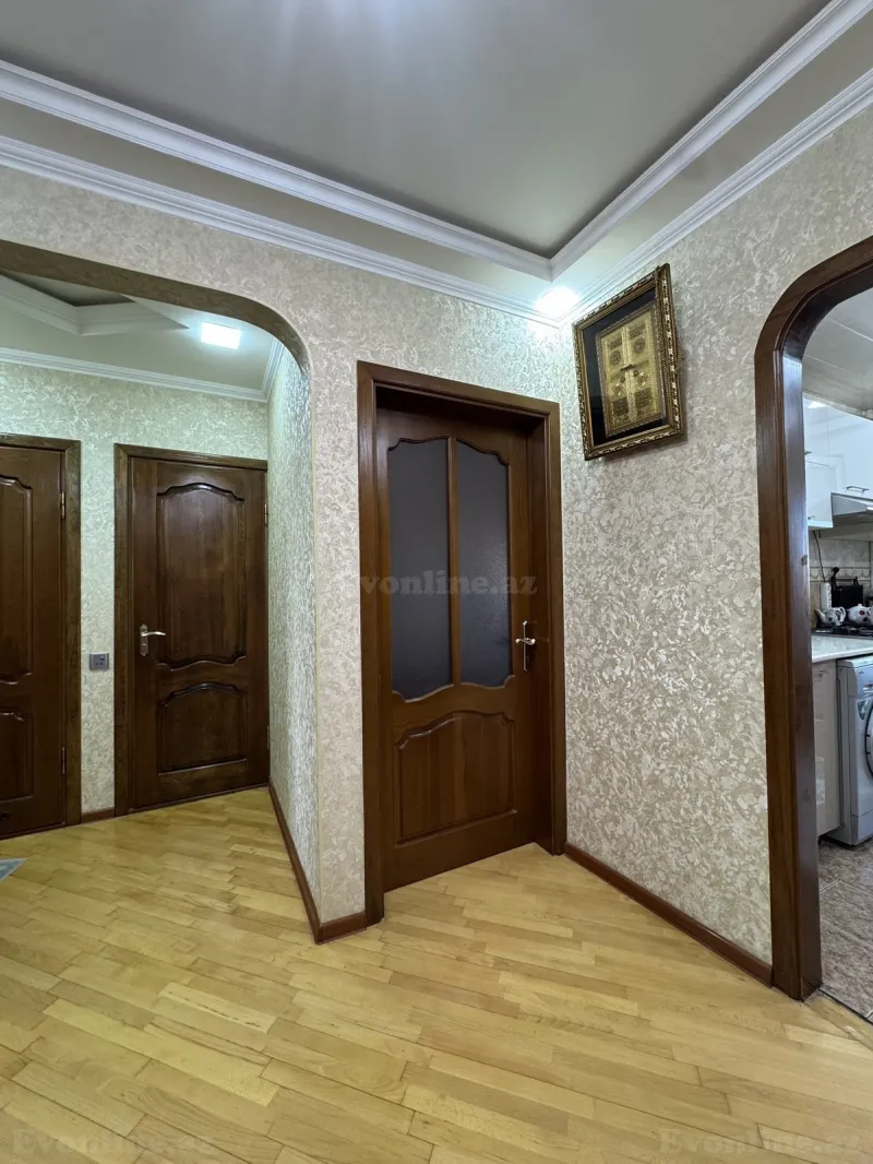 Satılır 3 otaqlı Mənzil Köhnə tikili 98 m² 8 Noyabr m. - şəkil 18
