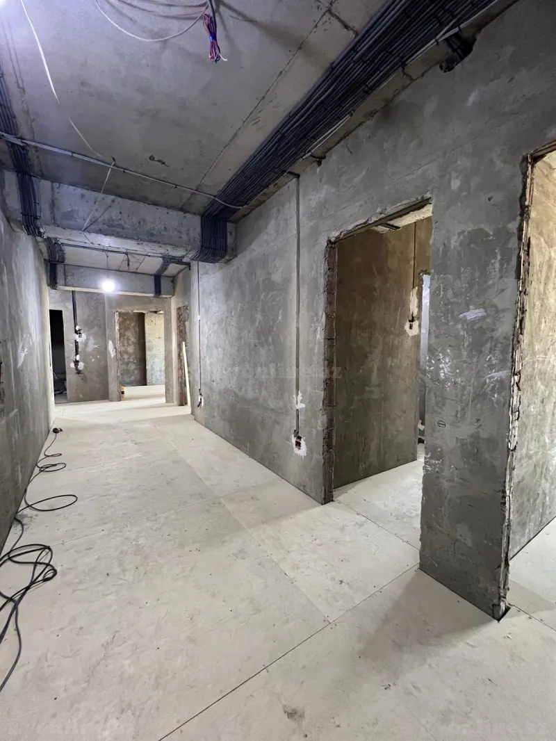 Satılır 4 otaqlı Mənzil Yeni tikili 200 m² Xətai r. - şəkil 23