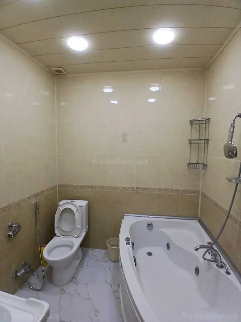 Kirayə verilir 2 otaqlı Mənzil Yeni tikili 77 m² Neftçilər m. - şəkil 3