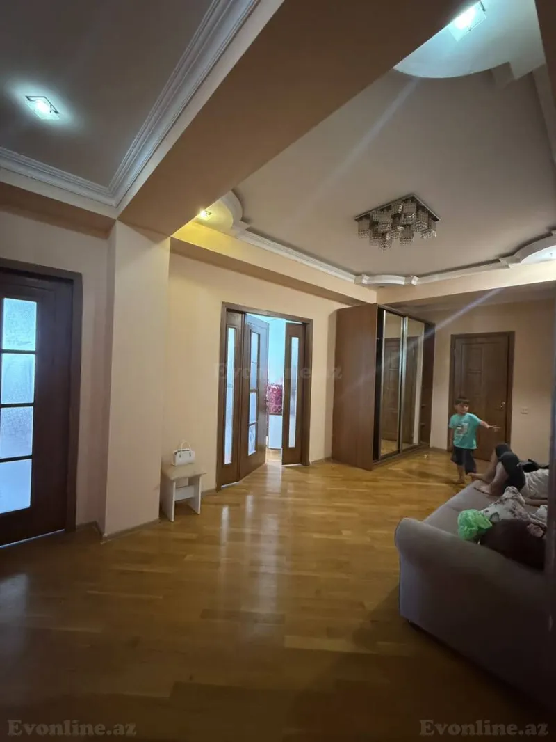 Satılır 3 otaqlı Mənzil Yeni tikili 133 m² 20 Yanvar m. - şəkil 5