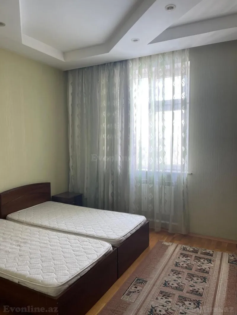 Satılır 3 otaqlı Mənzil Yeni tikili 110 m² İnşaatçılar m. - şəkil 9
