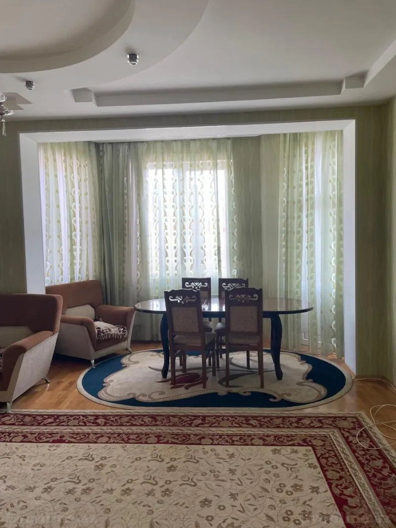 Kirayə verilir 3 otaqlı Mənzil Yeni tikili 110 m² İnşaatçılar m. - şəkil 3