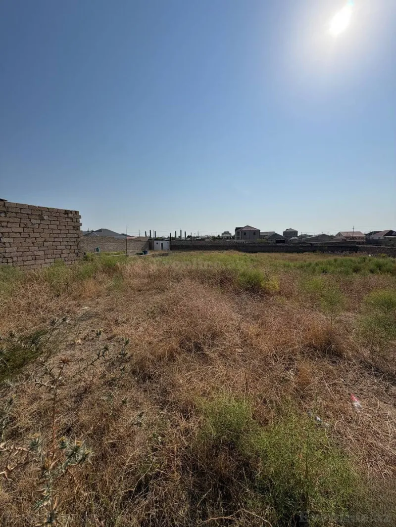 Torpaq Qala Satılır