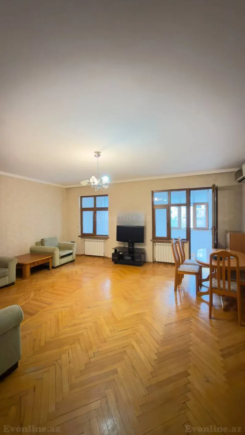 3 otaqlı Mənzil 100 m² Nizami m. Satılır